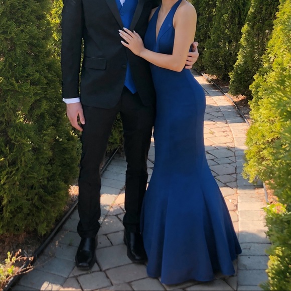 prom dress - Picture 2 of 3